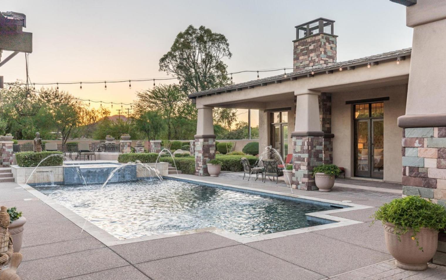 Private Pool & Hot Tub, Retreat - Large Luxury Smart *