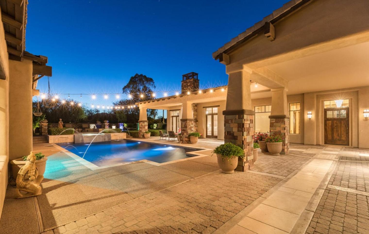 Holiday home Private Pool & Hot Tub, Retreat - Large Luxury Smart *