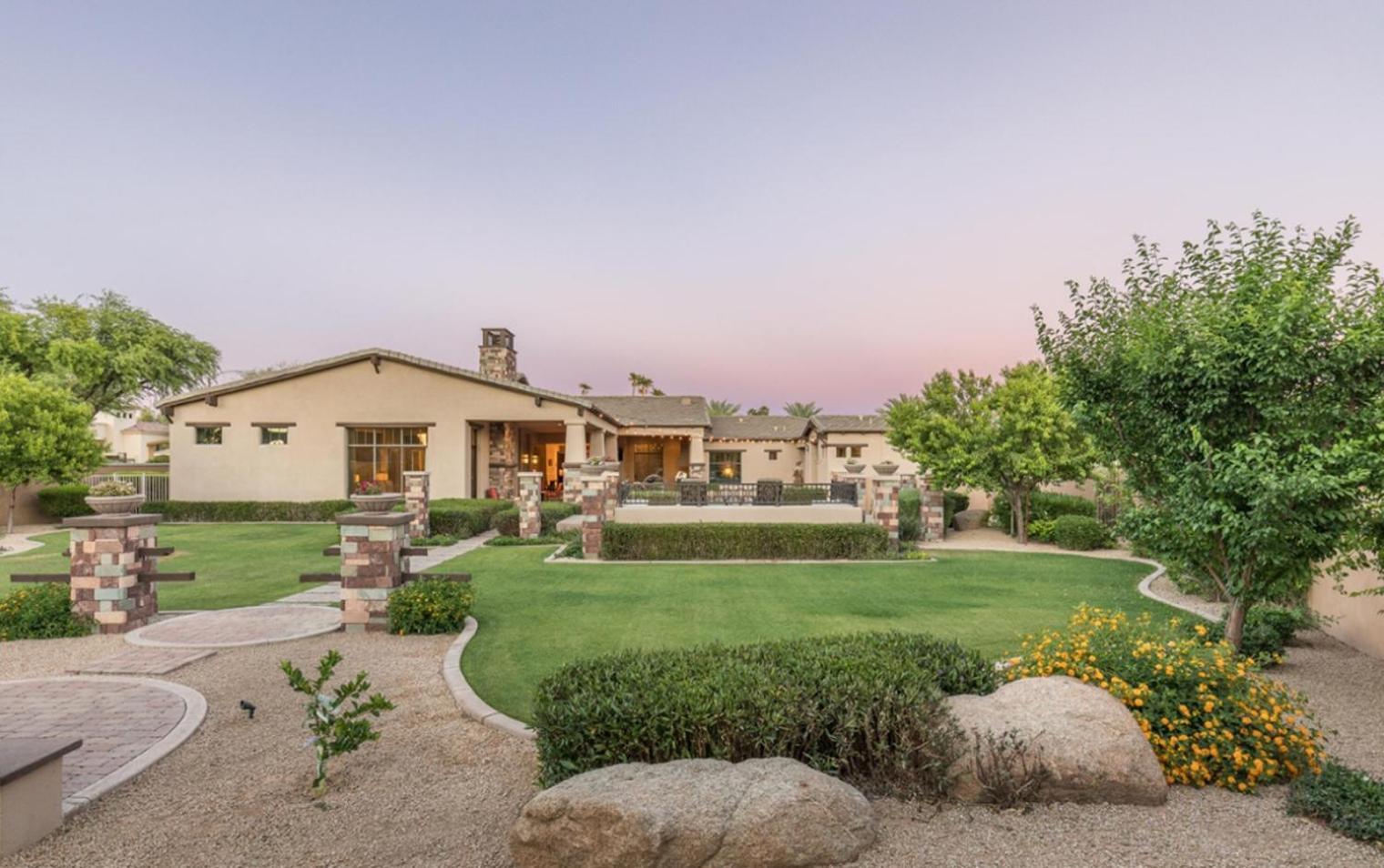 Private Pool & Hot Tub, Retreat - Large Luxury Smart *