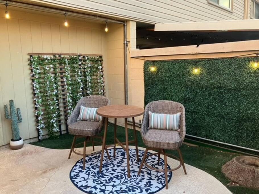 Scott Casa - Walkable To Old Town Scottsdale, Vibrant Space, Inviting Patio! *