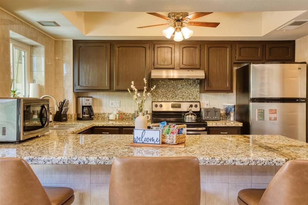 Scott Casa - Walkable To Old Town Scottsdale, Vibrant Space, Inviting Patio! Apartment *