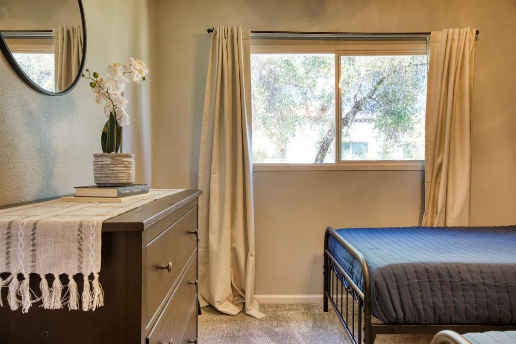 Apartment Scott Casa - Walkable To Old Town Scottsdale, Vibrant Space, Inviting Patio! *
