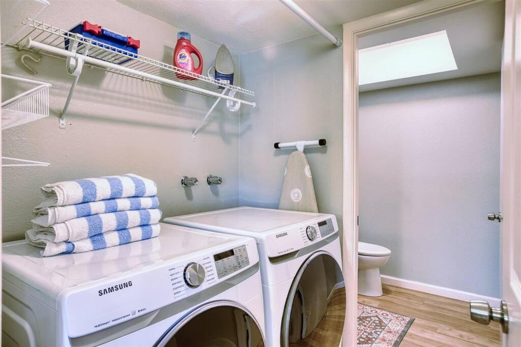 Apartment Scott Casa - Walkable To Old Town Scottsdale, Vibrant Space, Inviting Patio!