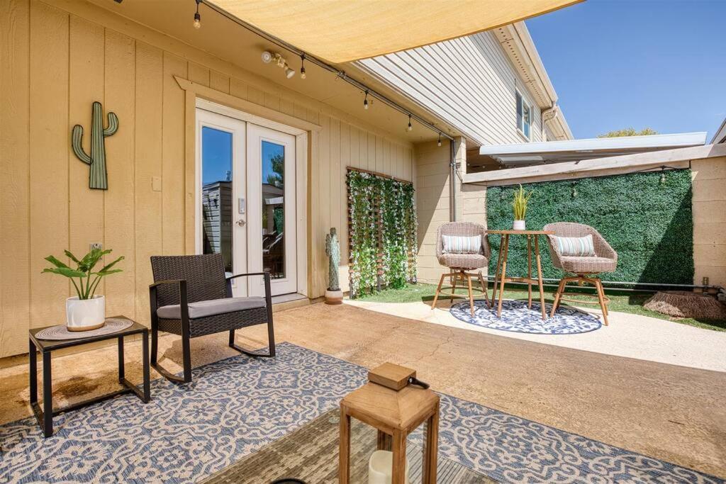 Apartment Scott Casa - Walkable To Old Town Scottsdale, Vibrant Space, Inviting Patio! *