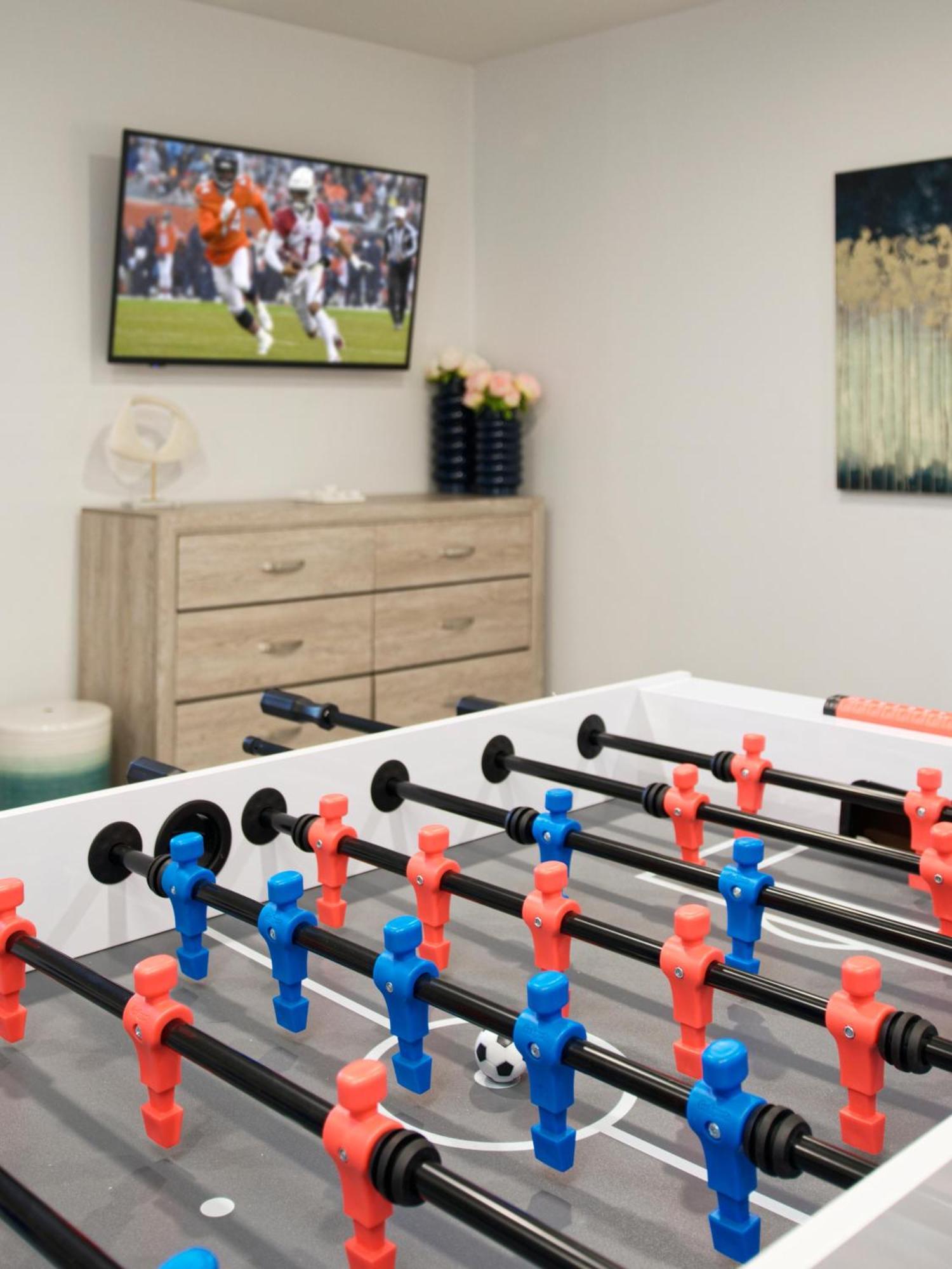 Old Town Saguaro - Private Pool, Fire Pit & Games