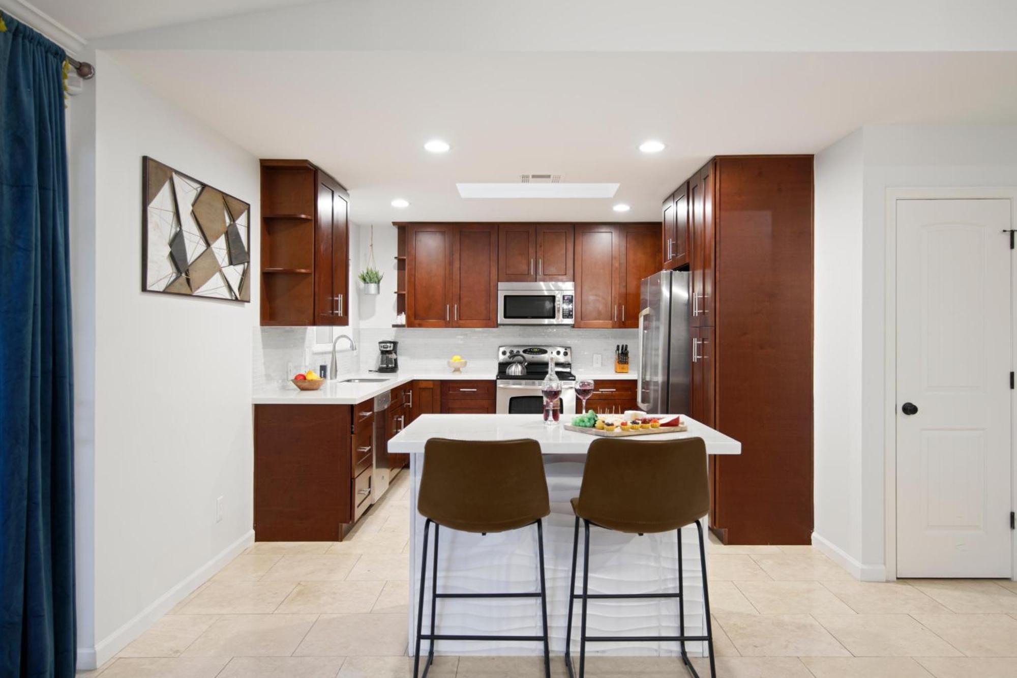 Old Town Saguaro - Private Pool, Fire Pit & Games * Scottsdale