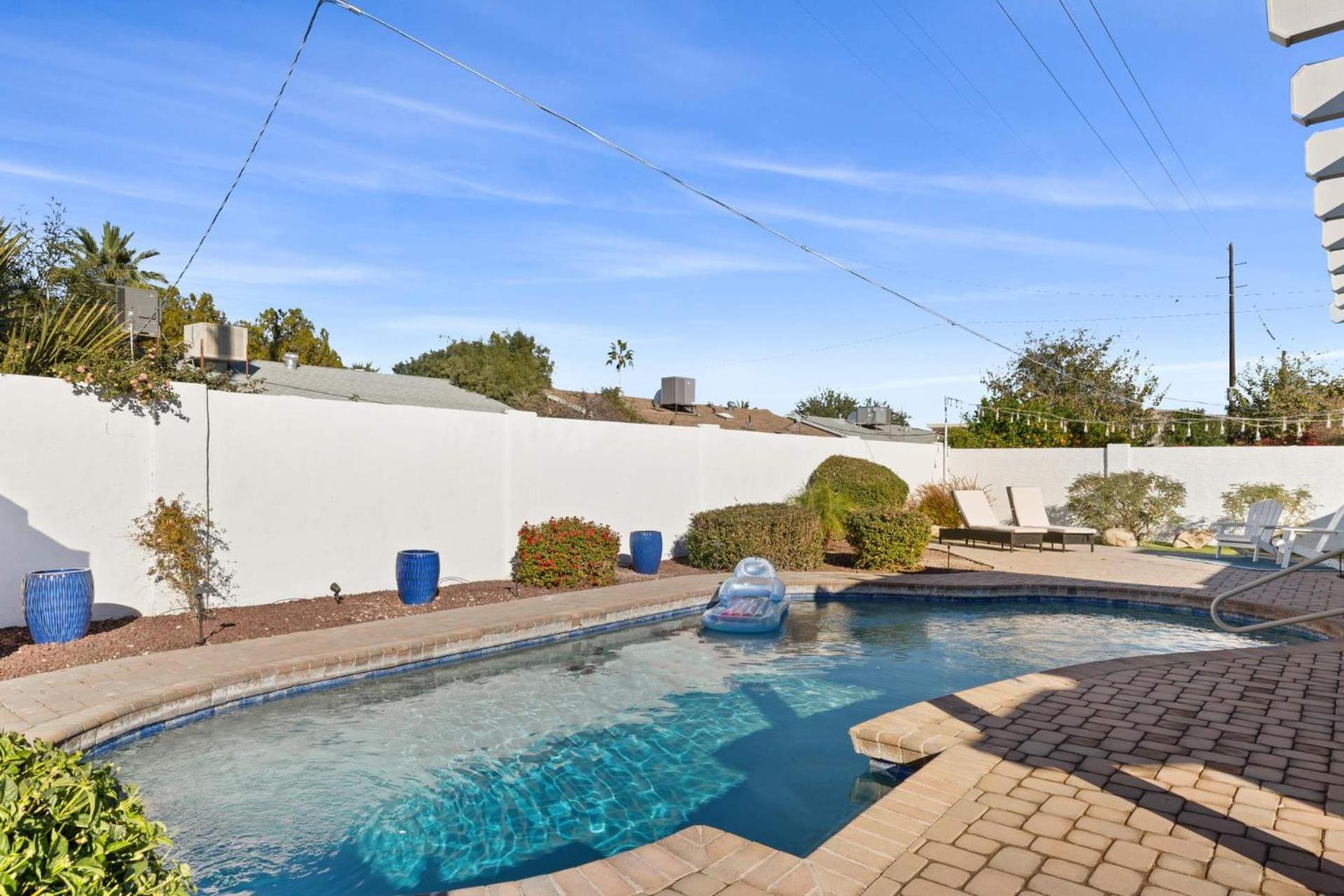 Holiday home Complimentary Heated Pool Close To Oldtown3br *