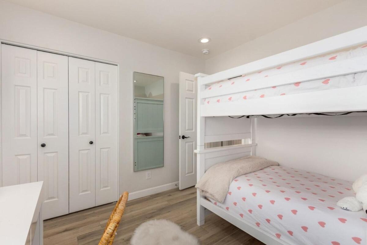 Larkspur Family Estate With Heated Pool & Gameroom Holiday home *