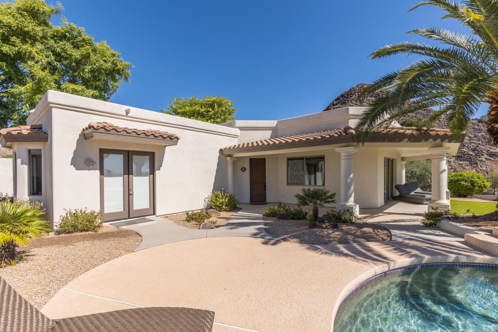 Luxury Mountain Estate-pool-spa-bbq+bar-fire Pit
