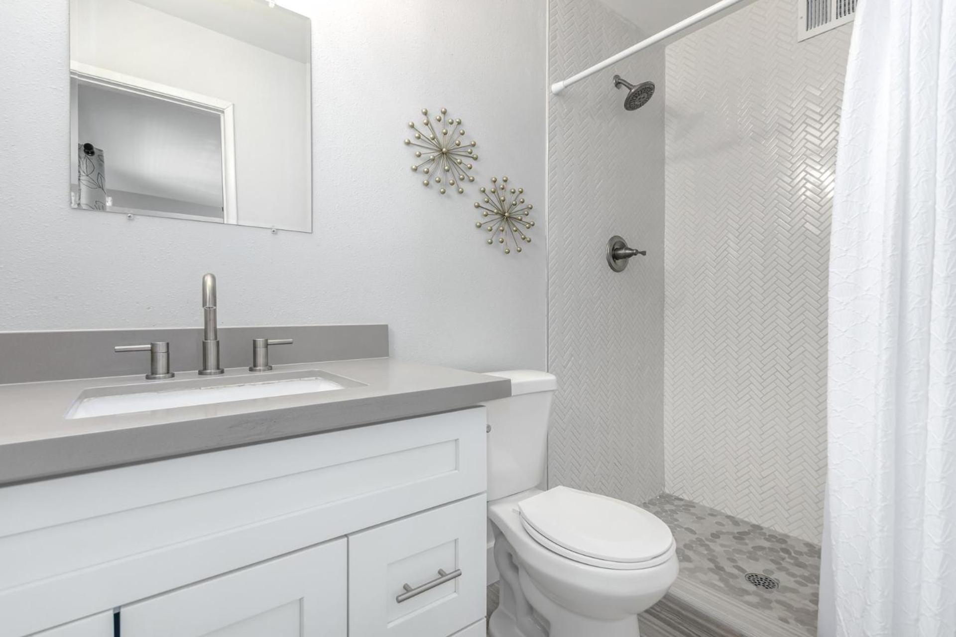 Endless Elegance-mins 2 Old Town-large Groups *