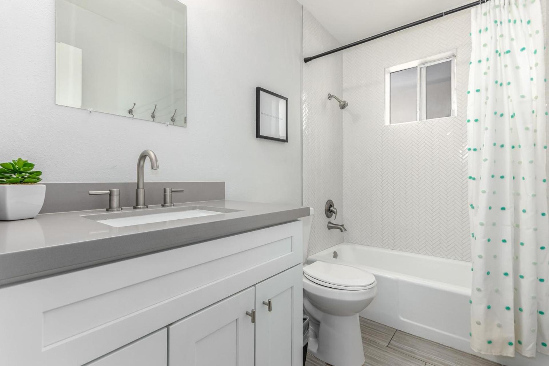 Endless Elegance-mins 2 Old Town-large Groups Holiday home Scottsdale