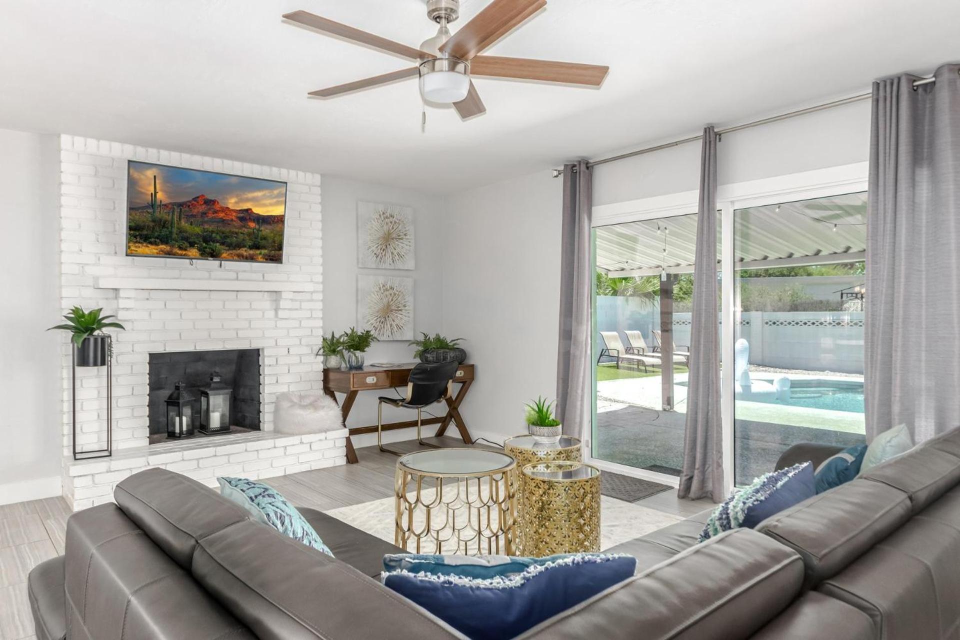 Endless Elegance-mins 2 Old Town-large Groups *