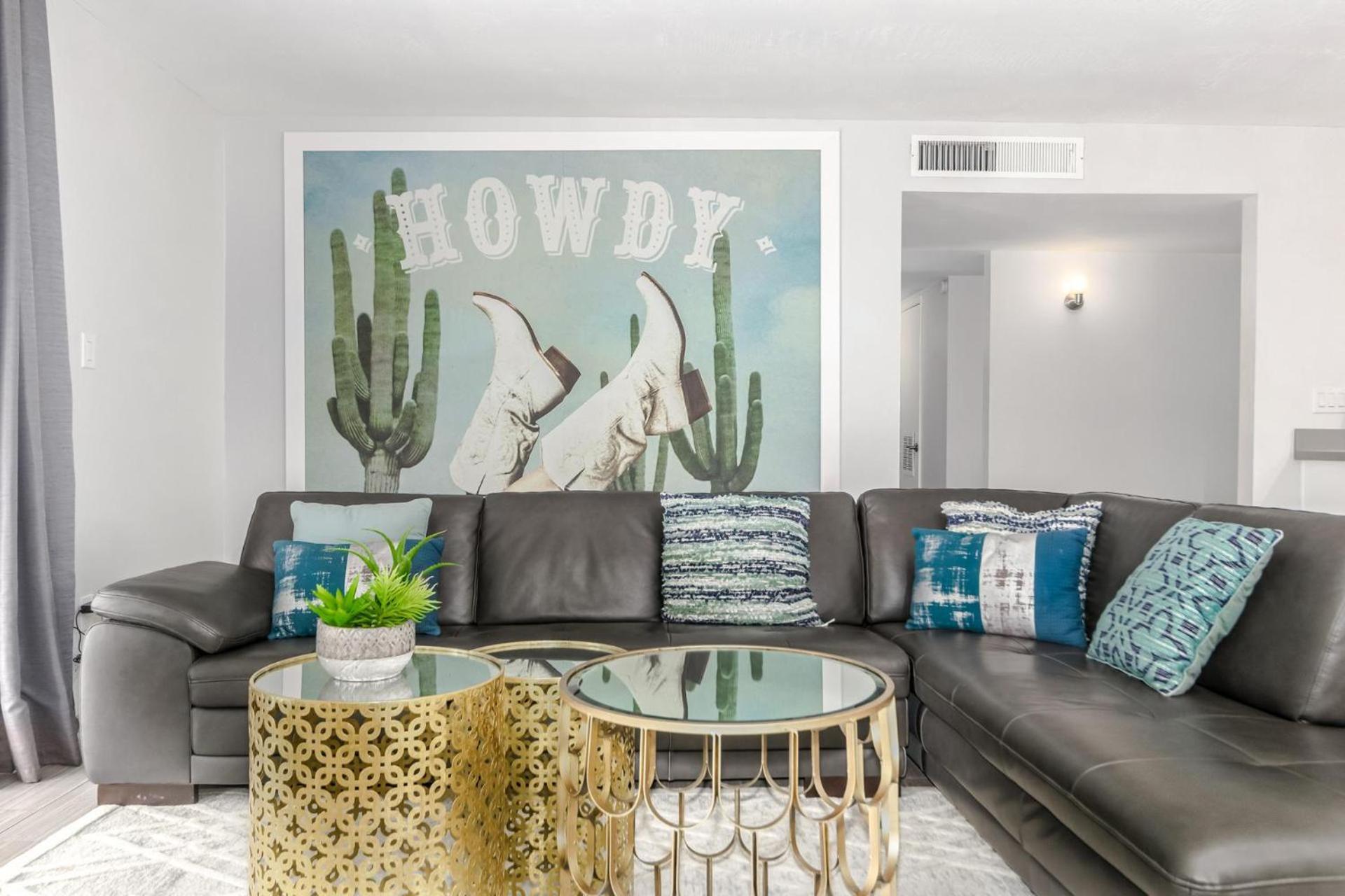 Endless Elegance-mins 2 Old Town-large Groups * Scottsdale