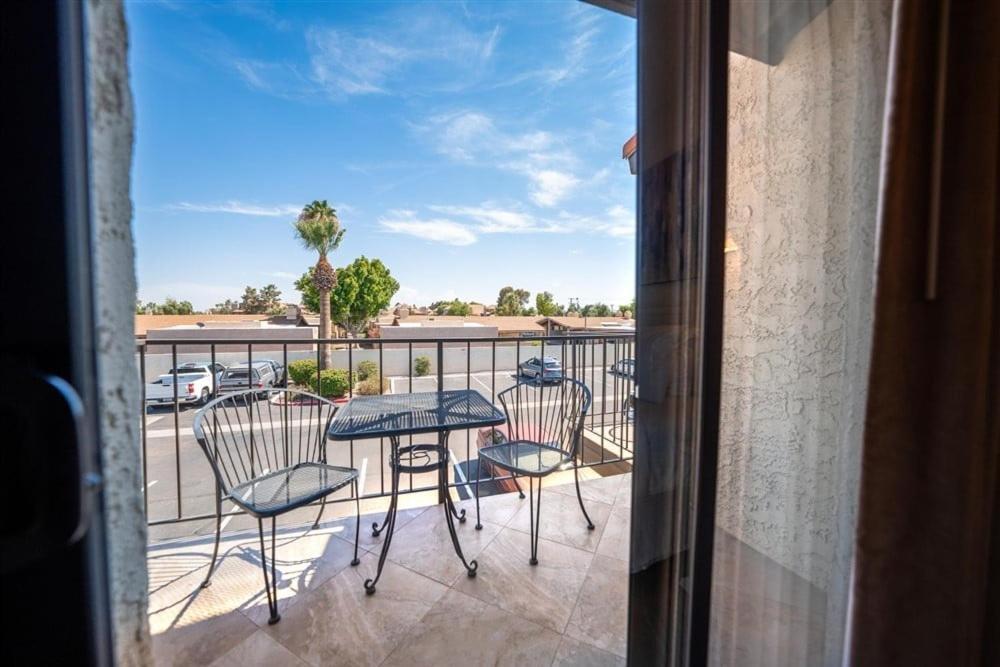 Apartment 240 Fully Furnished, Wifi Included Scottsdale