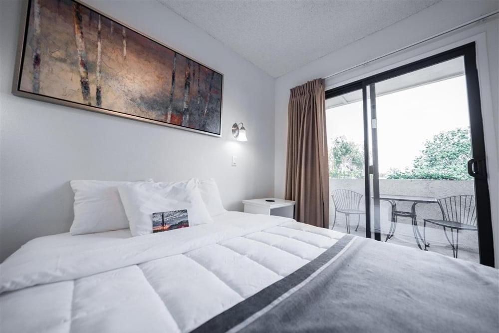 Apartment 108 Fully Furnished 1br Suite-prime Location Scottsdale