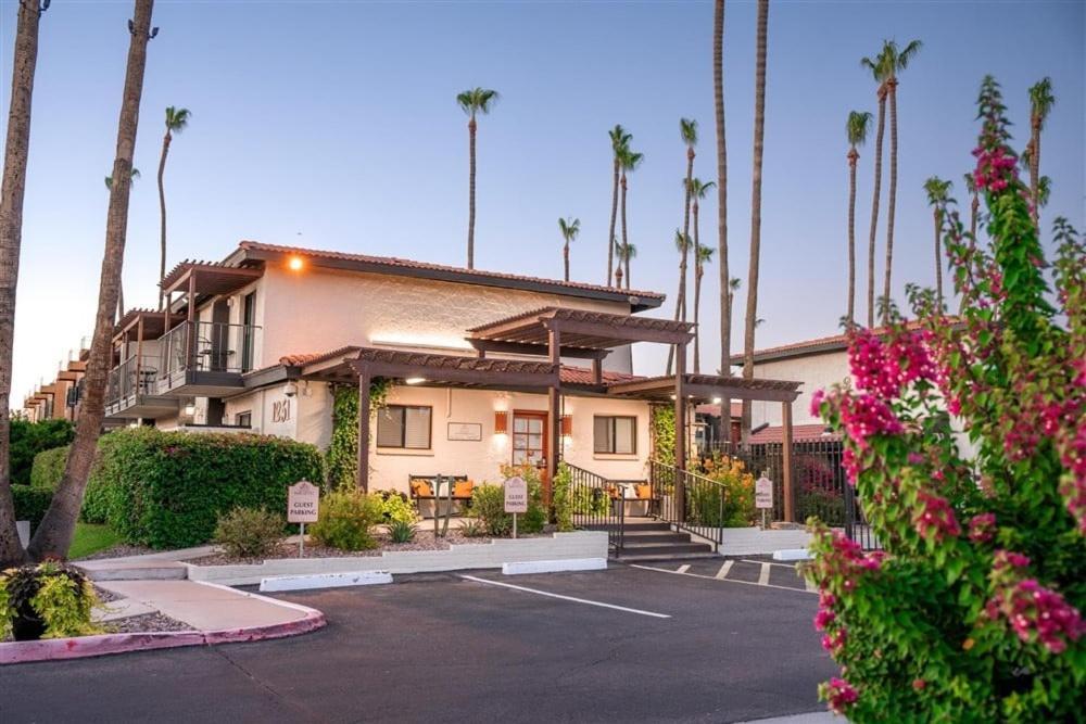 206 Fully Furnished 1br Suite-prime Location Apartment Scottsdale