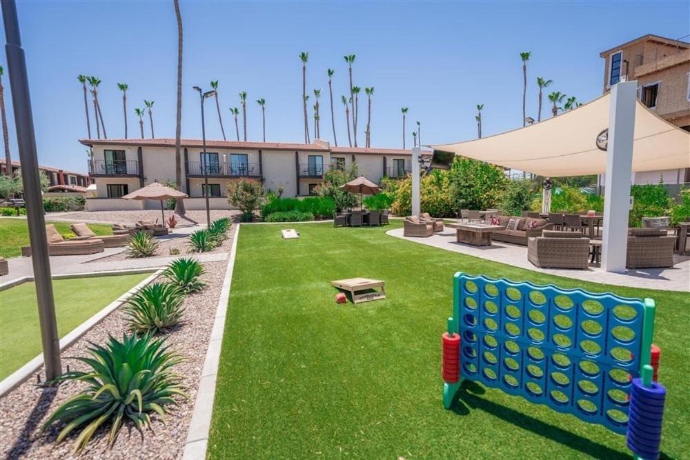 206 Fully Furnished 1br Suite-prime Location