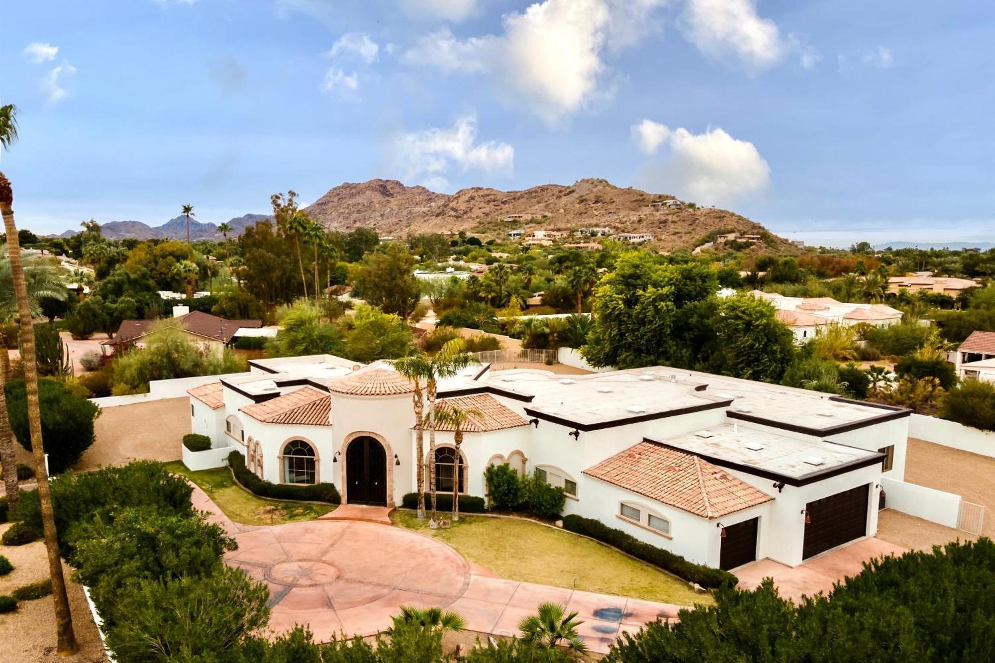 Farrier By Avantstay Spectacular 7br Mediterranean-style Estate W Pool Villa Scottsdale