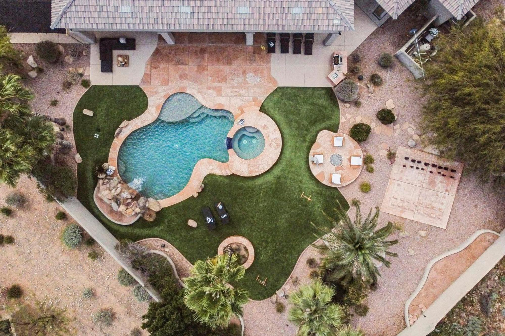 Arcadia By Avantstay Breathtaking Oasis In W Pool Hot Tub Game Holiday home *