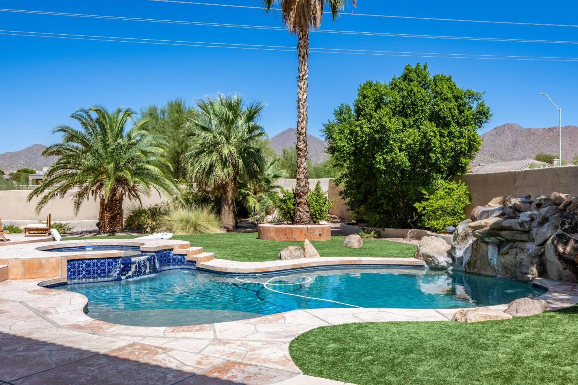Arcadia By Avantstay Breathtaking Oasis In W Pool Hot Tub Game Holiday home