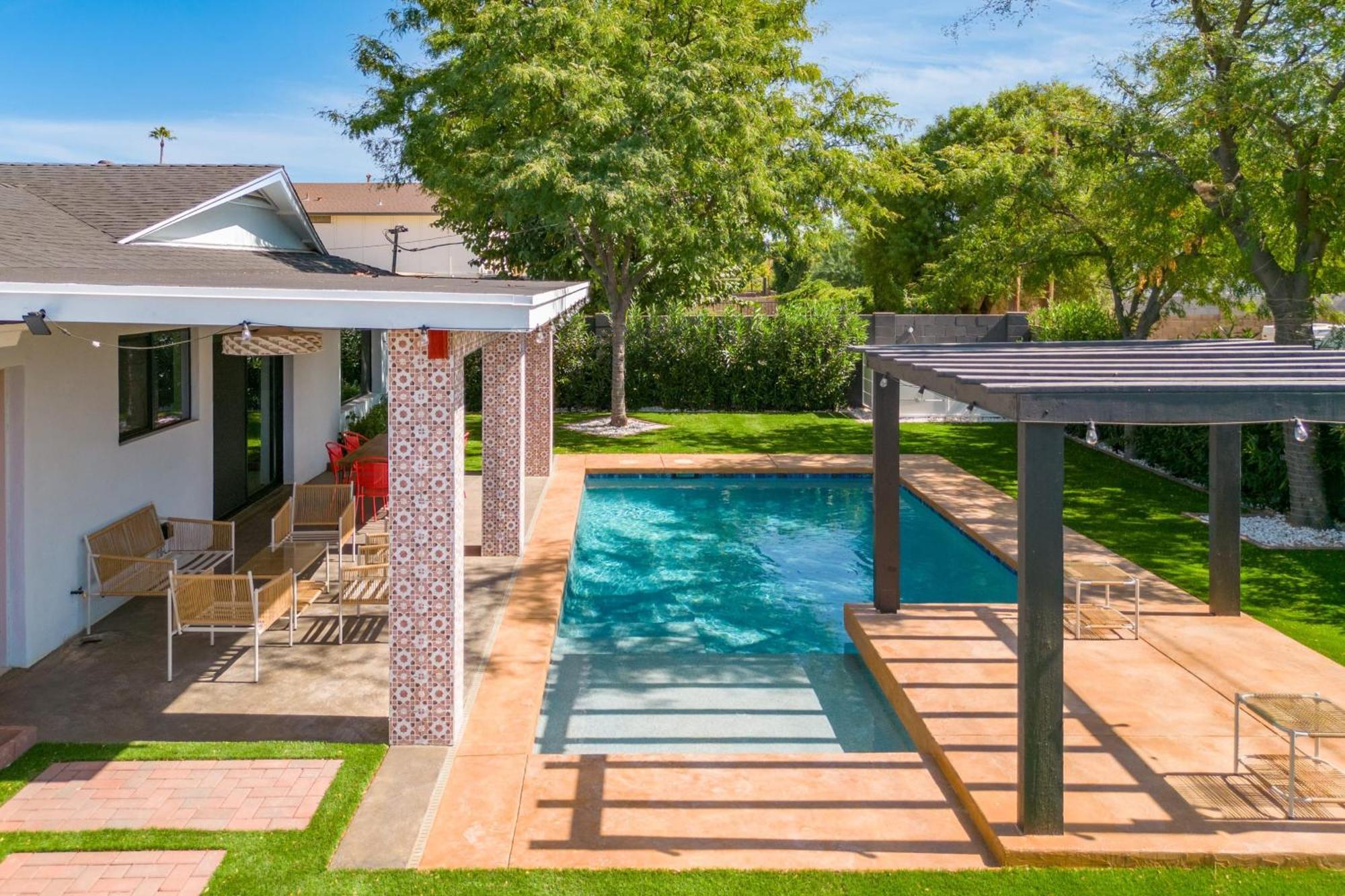 Holiday home Element By Avantstay Pool Firepit Game *