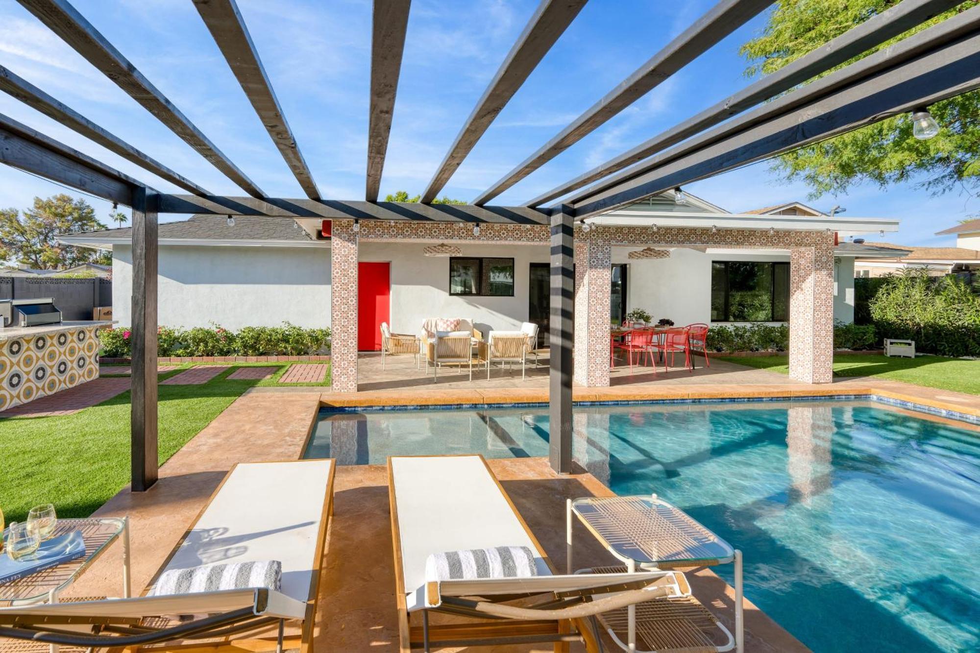 Holiday home Element By Avantstay Pool Firepit Game *