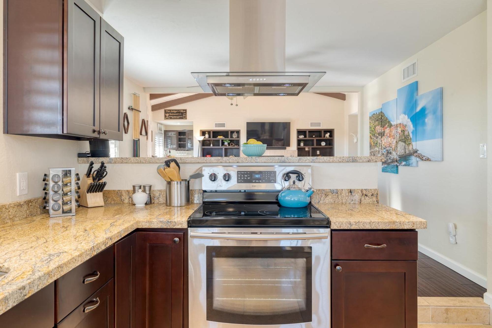 Sonoran Sunshine By Avantstay Pool Putting Green Bbq Ping Pong Pool Table Entertainers Wonderland Holiday home