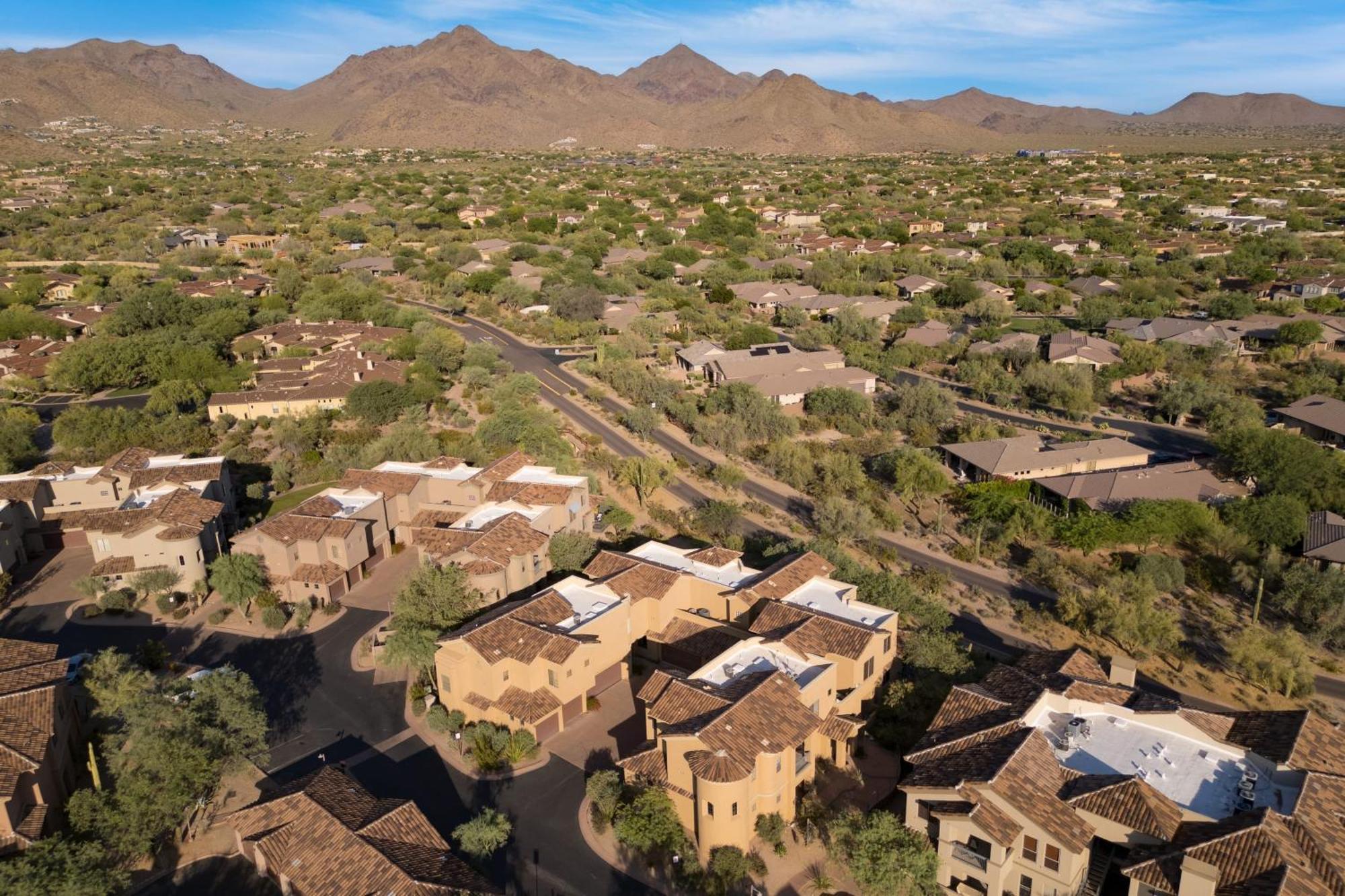 Desert Village Vista By Avantstay Patio W Fire Pit Pool Access Holiday home