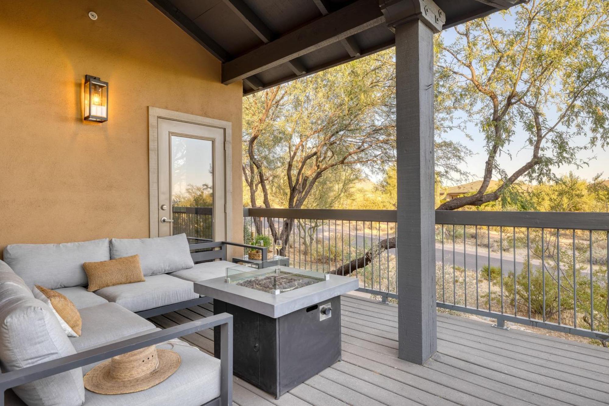 Holiday home Desert Village Vista By Avantstay Patio W Fire Pit Pool Access *