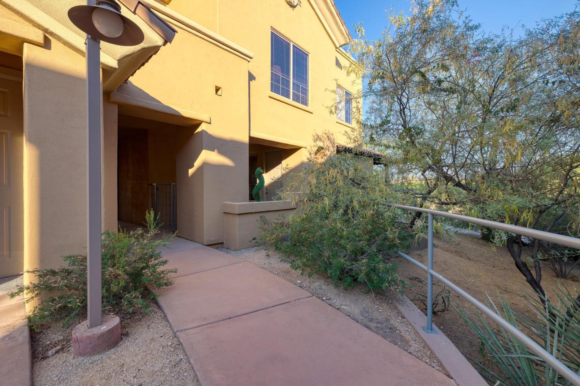 Desert Village Vista By Avantstay Patio W Fire Pit Pool Access Holiday home