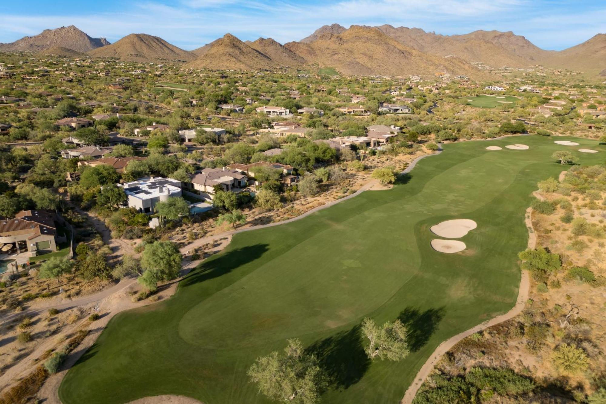 Desert Village Vista By Avantstay Patio W Fire Pit Pool Access Holiday home Scottsdale
