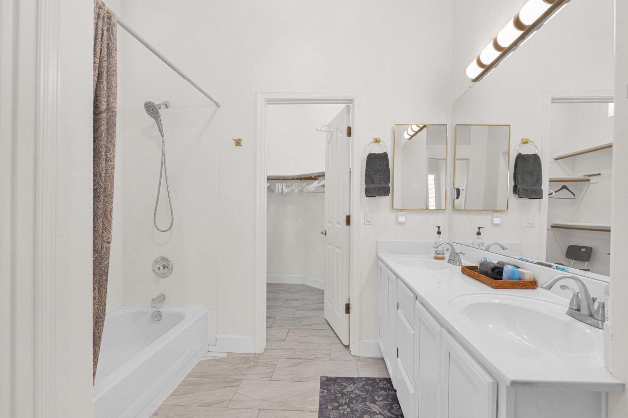 Privacy, Pickleball, Club House, Hiking, Mountains Scottsdale
