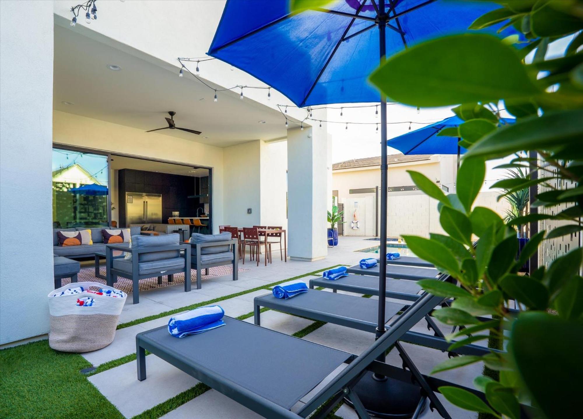 Desert Palm Luxury Space - Walk To Old Town! Holiday home Scottsdale