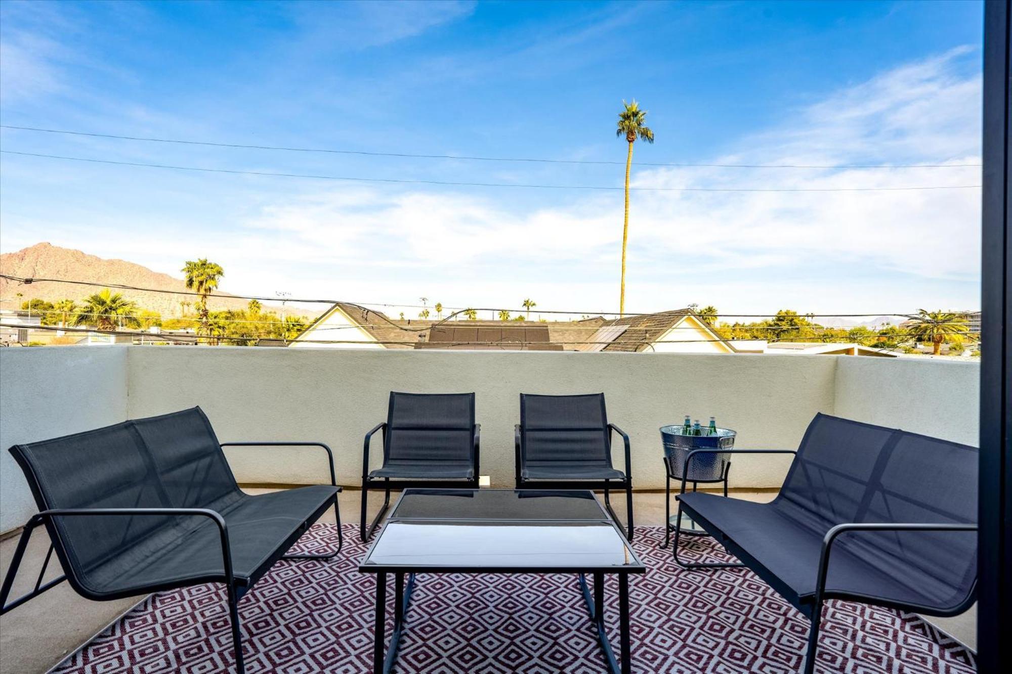 Holiday home Desert Palm Luxury Space - Walk To Old Town! *