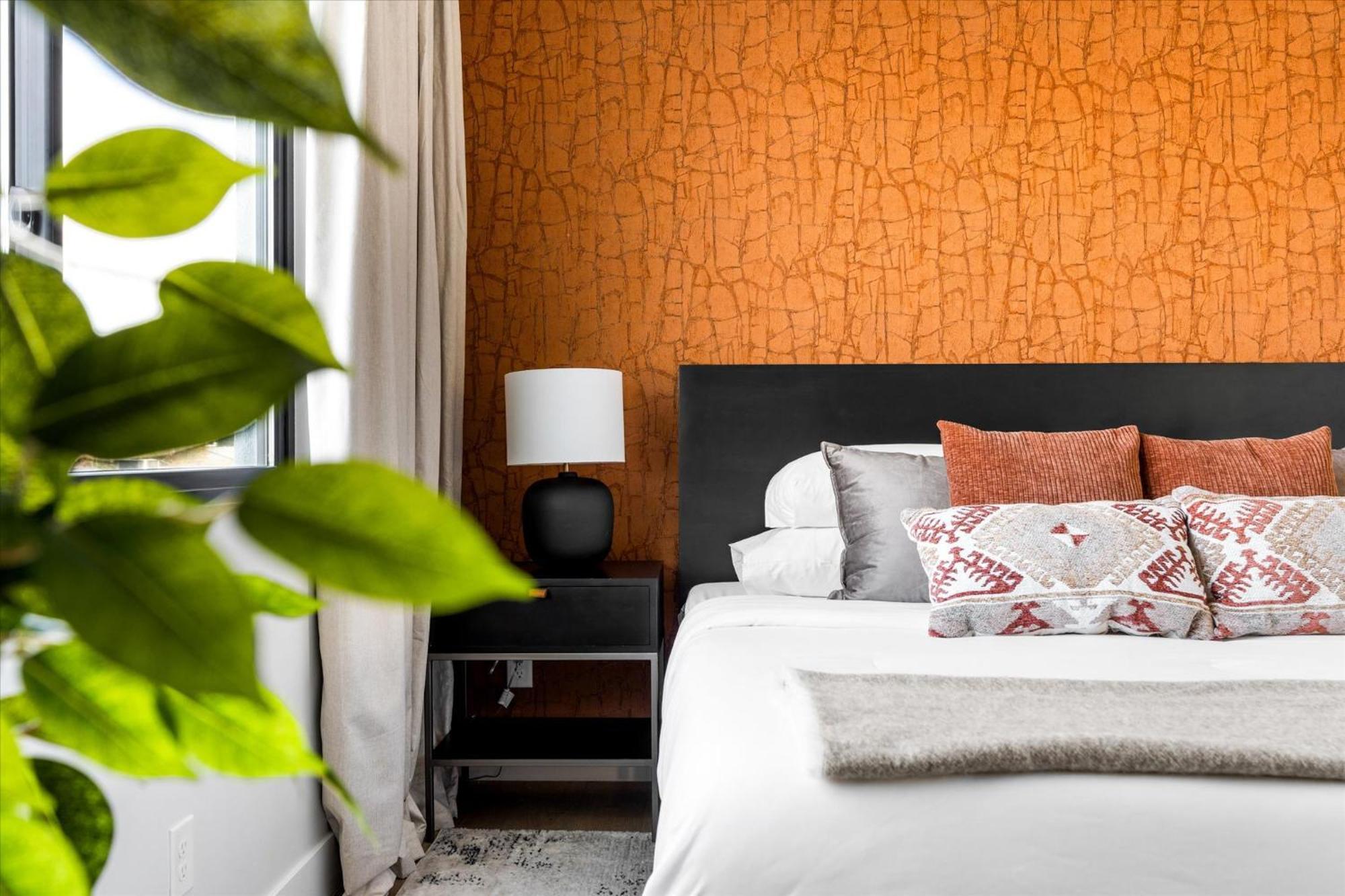 Desert Palm Luxury Space - Walk To Old Town! Holiday home