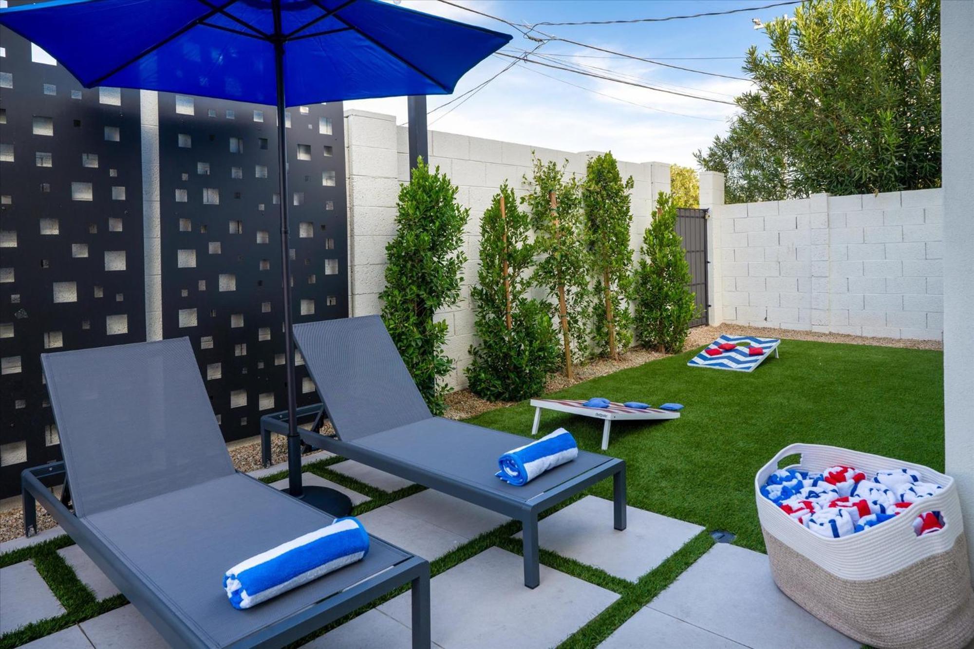 Desert Palm Luxury Space - Walk To Old Town! Holiday home Scottsdale