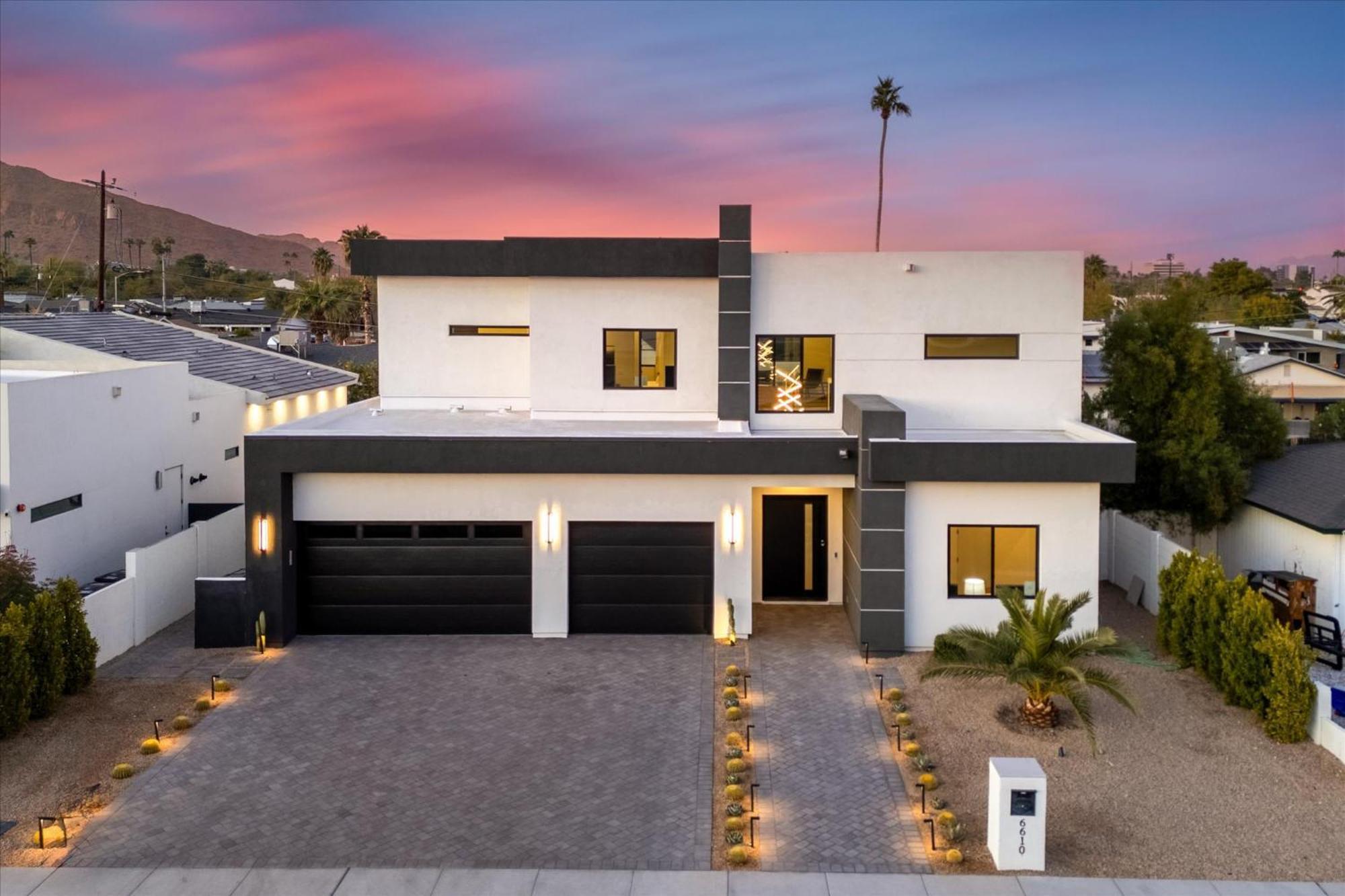 Holiday home Desert Palm Luxury Space - Walk To Old Town!
