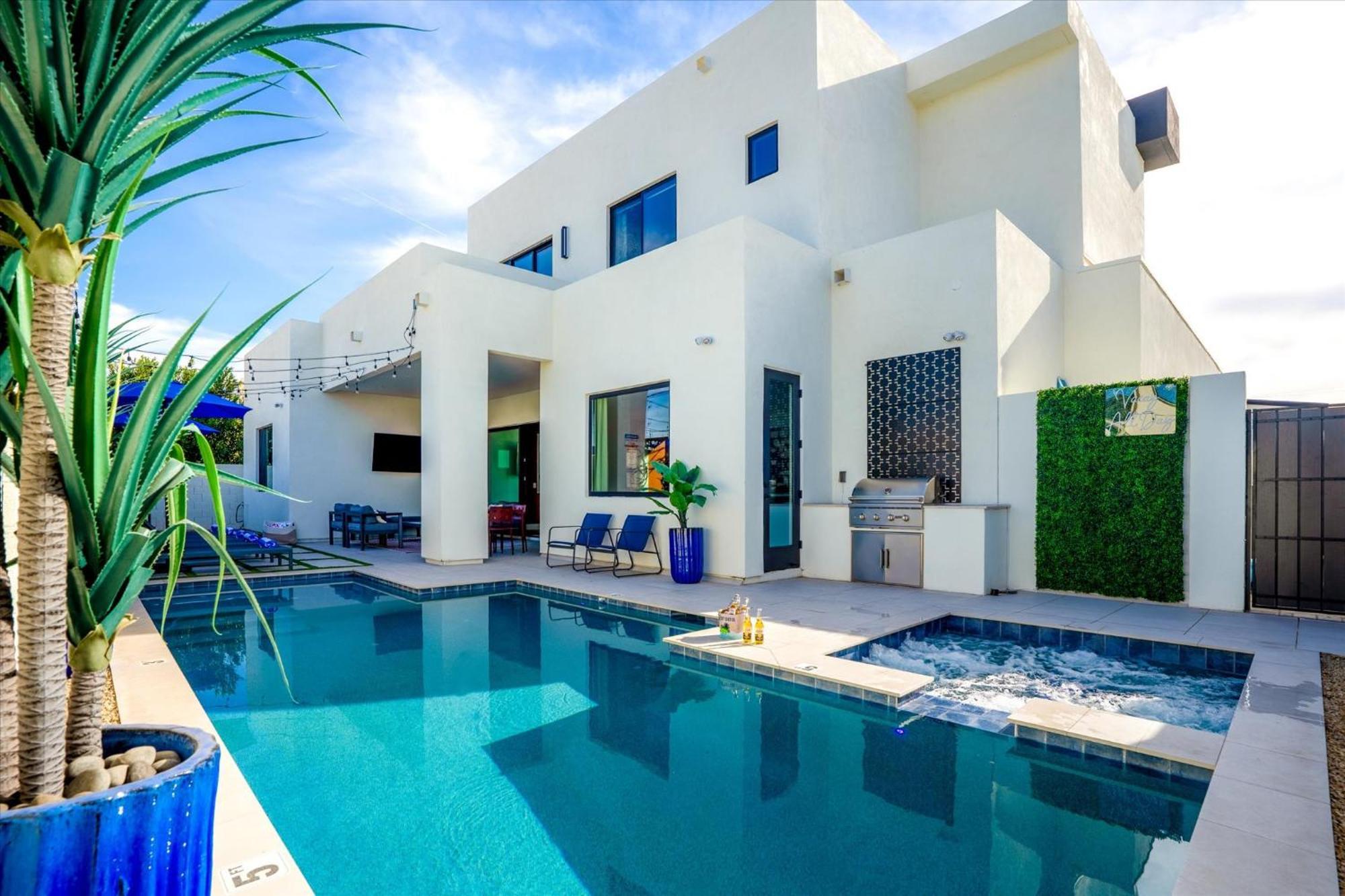 Holiday home Desert Palm Luxury Space - Walk To Old Town! *