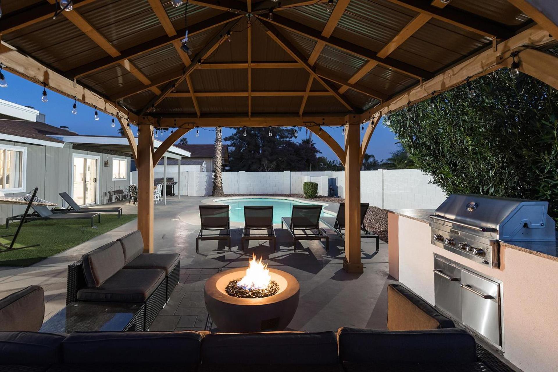 Holiday home Blumoon-private Pool & Fire Pit-projection Theater