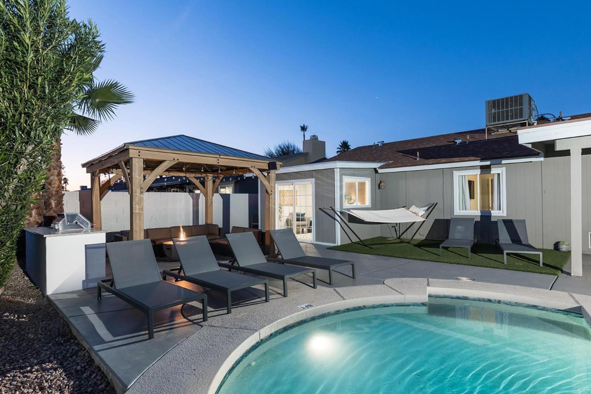 Blumoon-private Pool & Fire Pit-projection Theater Scottsdale
