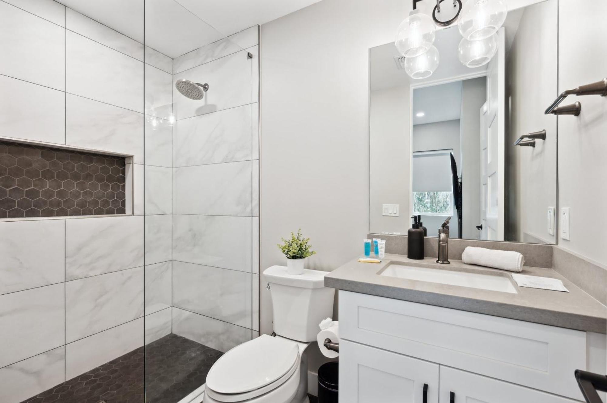 Lavish Luxuries In Old Town Holiday home *
