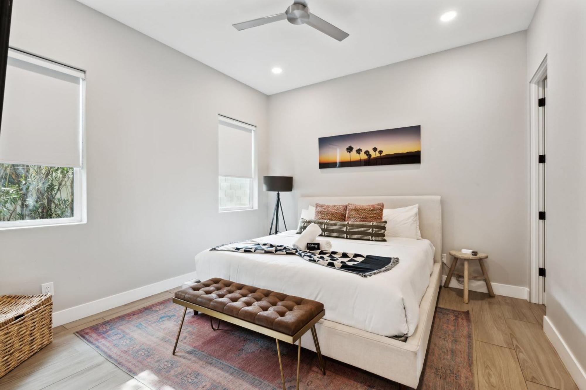 Lavish Luxuries In Old Town Holiday home