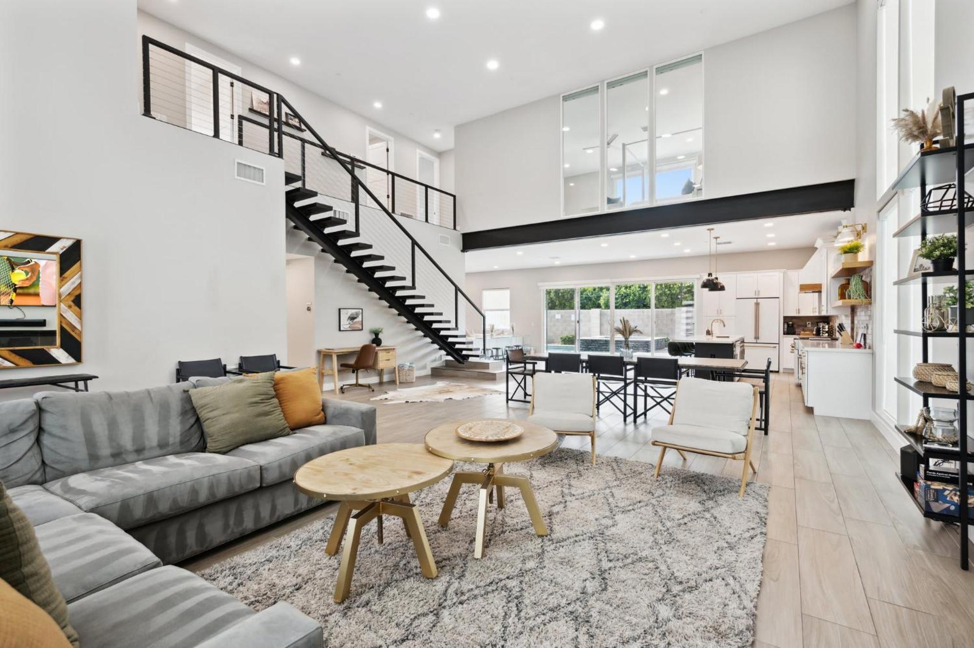 Lavish Luxuries In Old Town Holiday home *