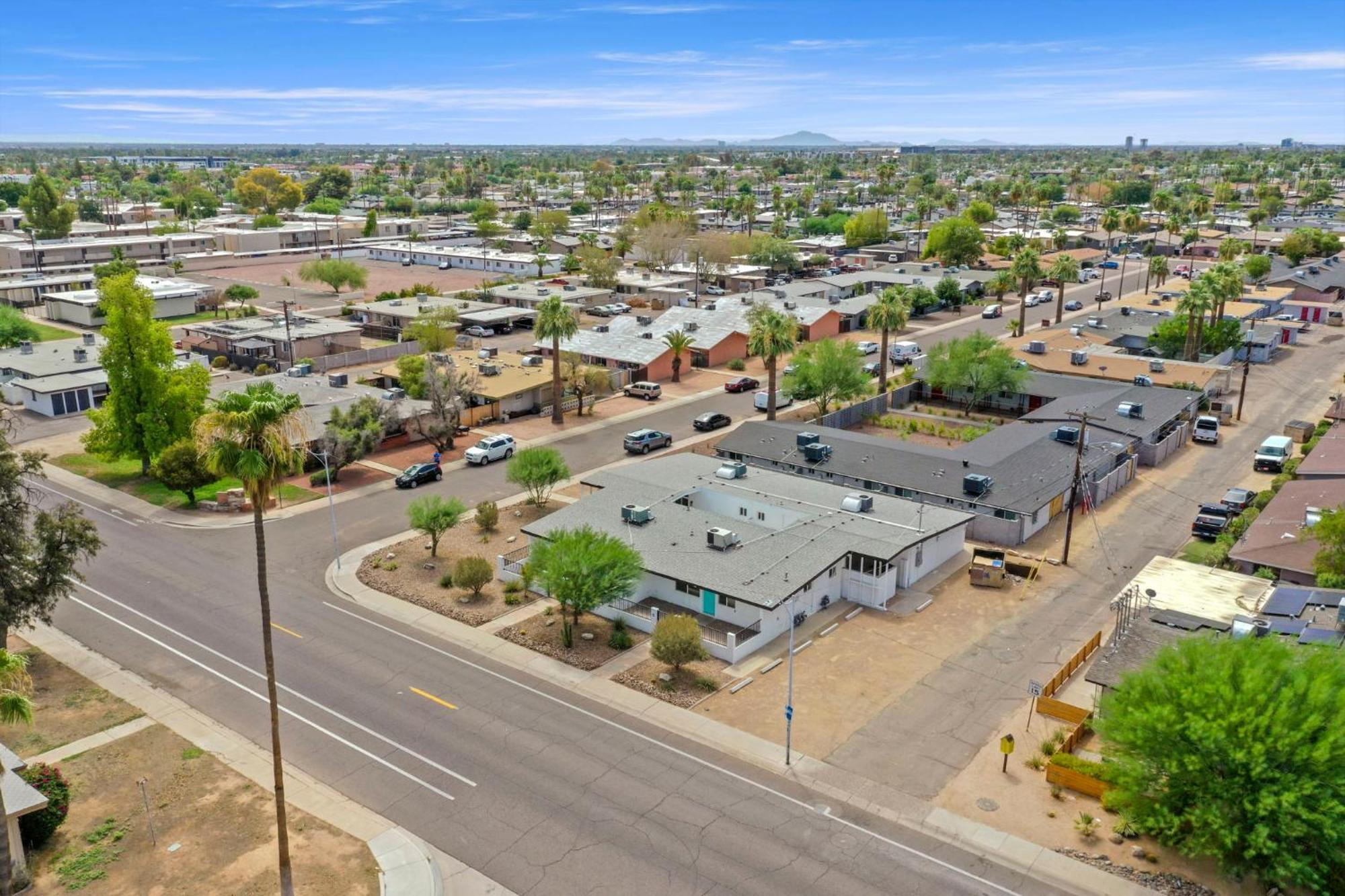 Holiday home Brand New W Parking Blocks From Oldtown- 3c
