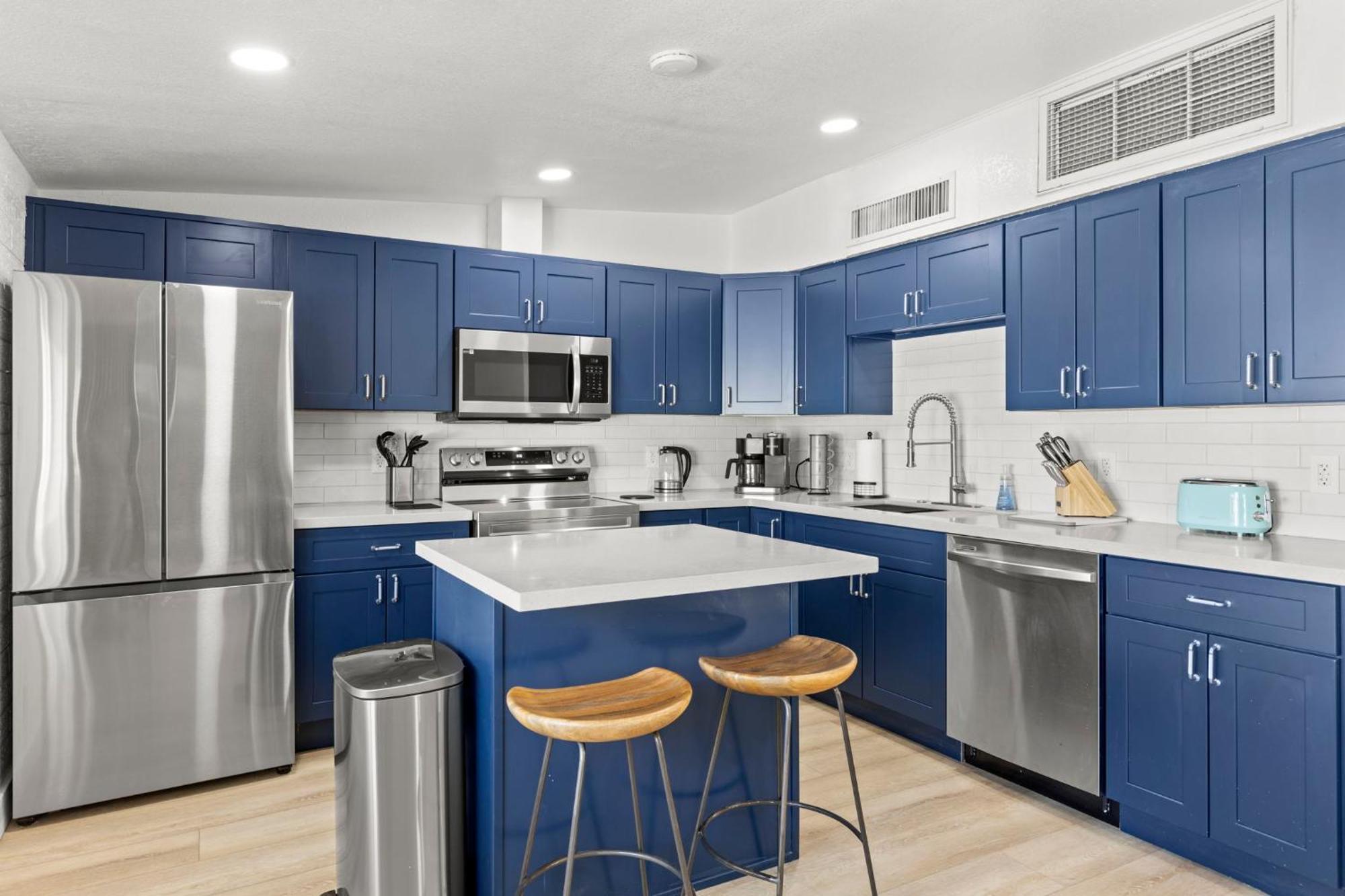 Brand New W Parking Blocks From Oldtown- 3c Holiday home *