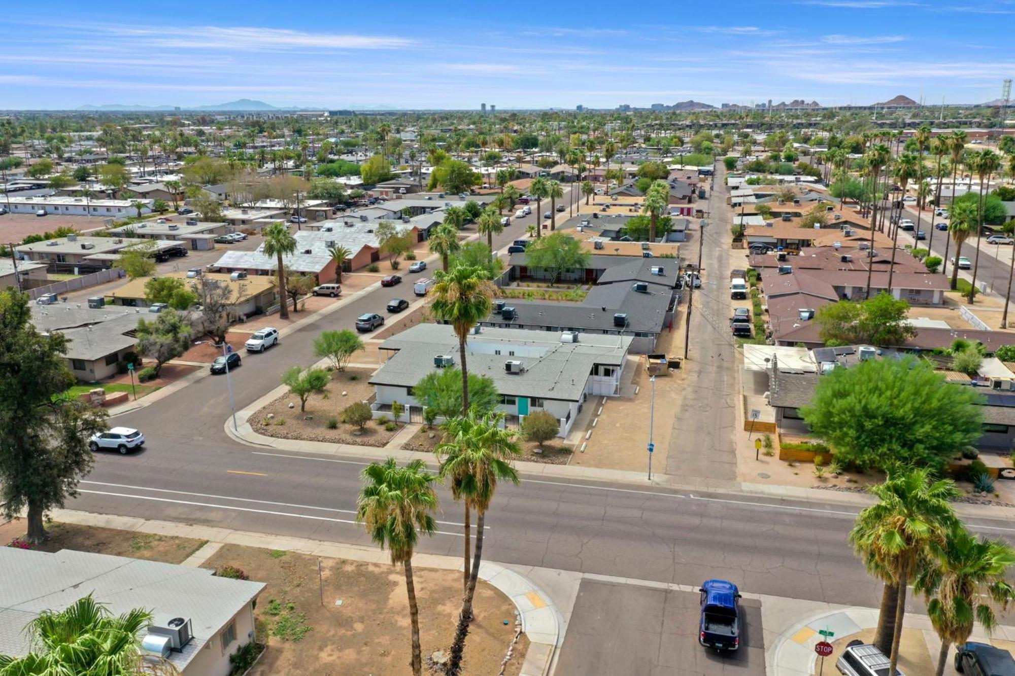 Brand New W Parking Blocks From Oldtown- 3c Scottsdale
