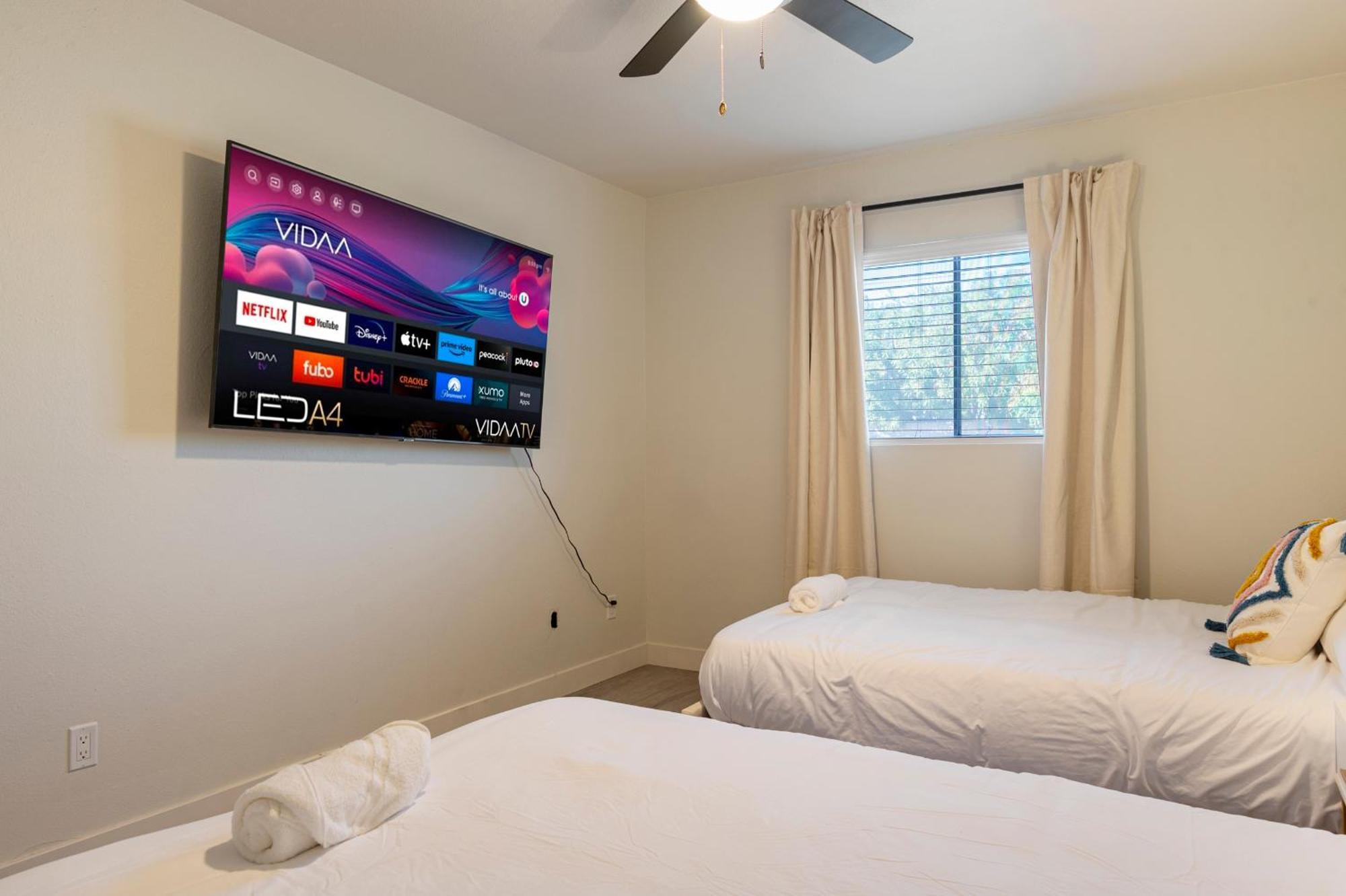 Trendy 2b2b With Free Parking * Scottsdale