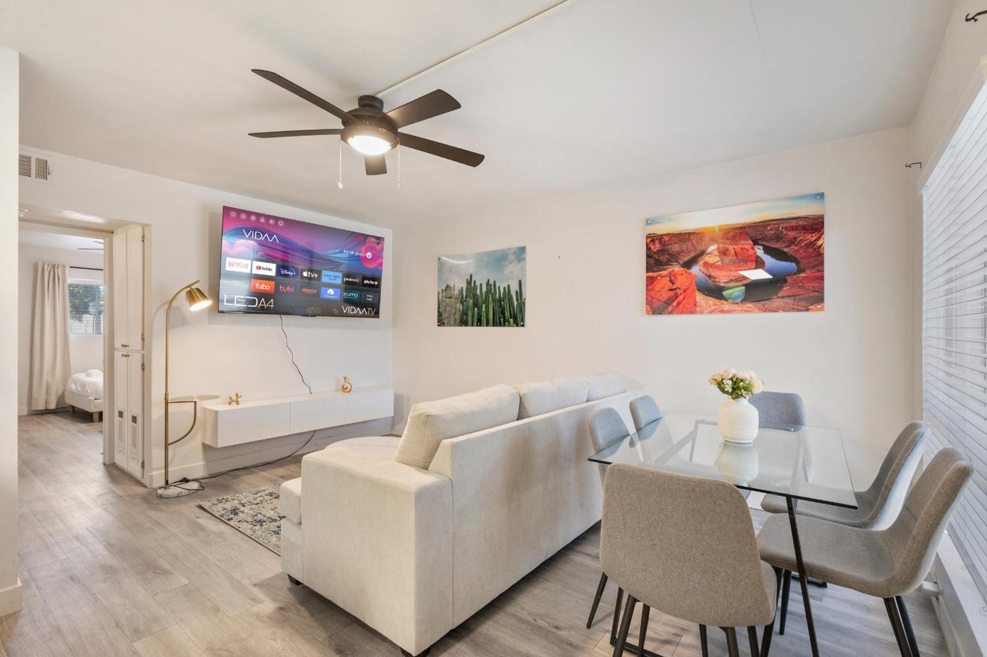 Trendy 2b2b With Free Parking Apartment *