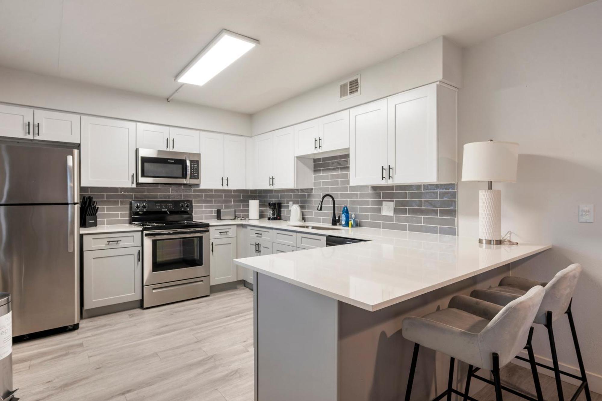 Apartment Trendy 2b2b With Free Parking Scottsdale