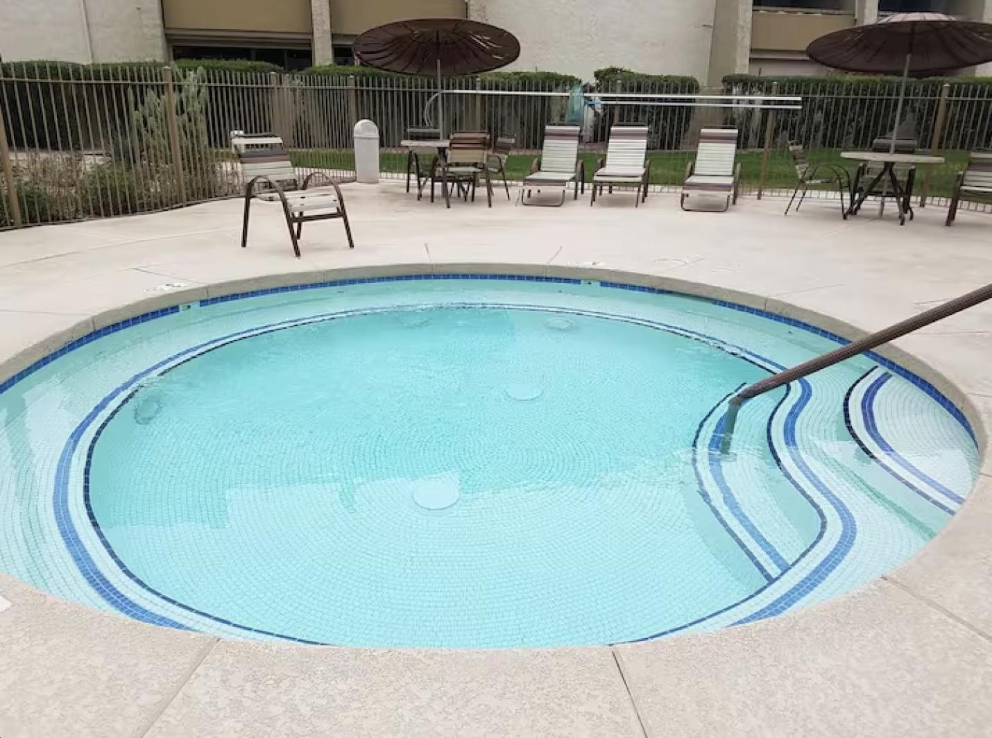 Modern - Get To Old Town In Minutes! Apartment *
